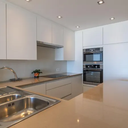 Luxury Family With Seaview And Jacuzzi Bathtub T48 Apartment *